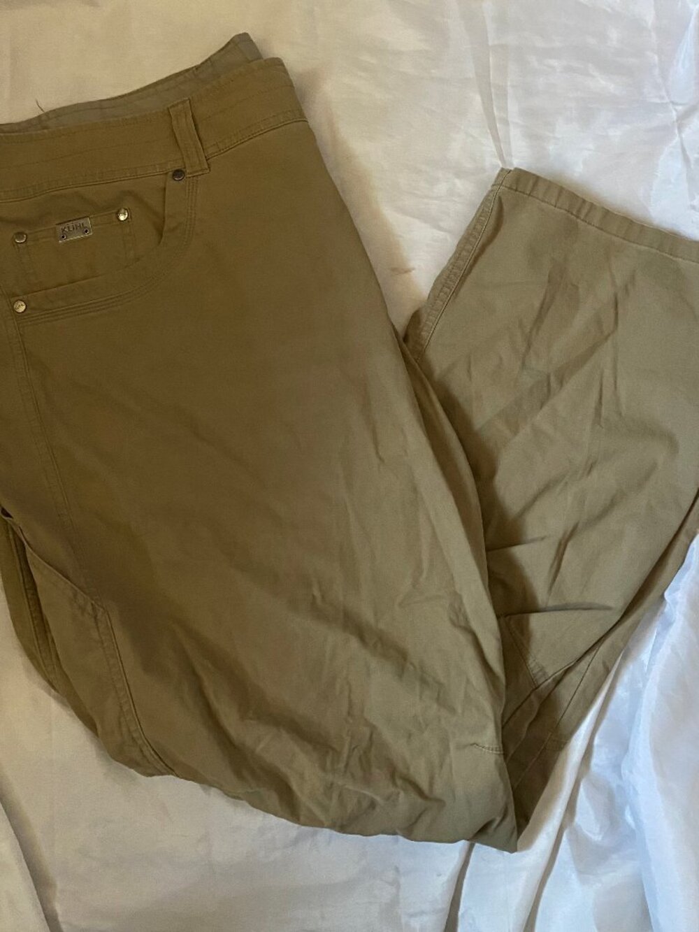 Kuhl Revolvr Ergonomically Designed Fit Khaki Pants Mens Size 40 x 30